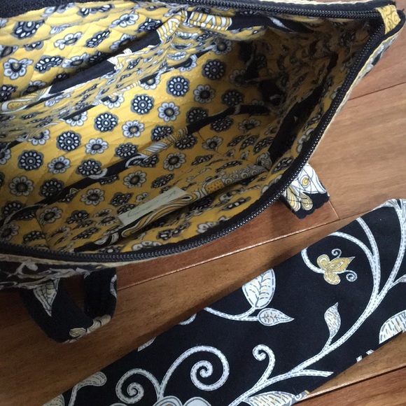 Vera Bradley tote purse 👜 - Picture 6 of 6